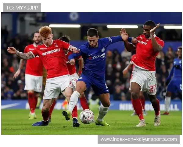 英超焦点战诺丁汉森林主场迎战曼联强弱对比悬念不大 英超焦点战诺丁汉森林主场迎战曼联强弱对比悬念不大