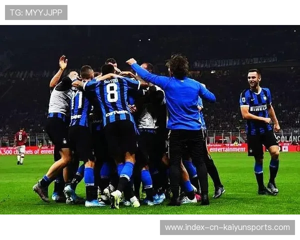 AC米兰防守反击策略在比赛中得到验证——从场上到场下的全景解读 AC米兰防守反击策略在比赛中得到验证——从场上到场下的全景解读